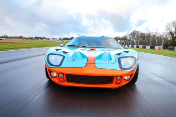 Best Christmas Driving Gifts for Her This Festive Season