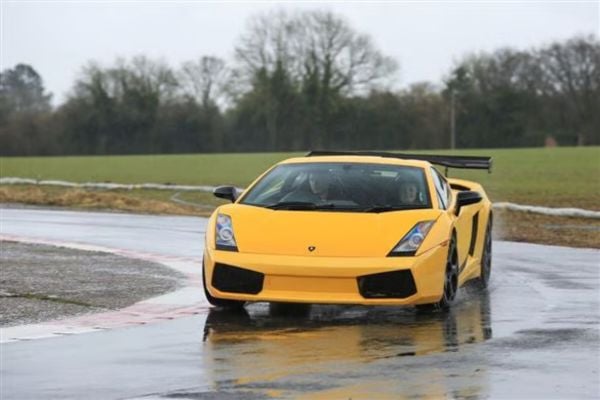 Last Minute Christmas Driving Experience Gift Ideas