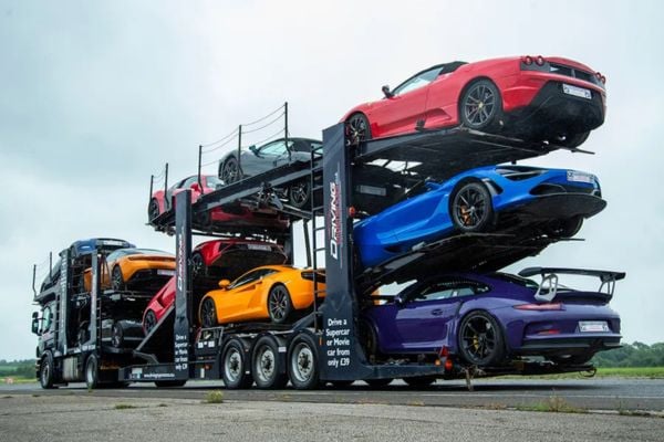 Thrilling Elvington Driving Experiences Under £100