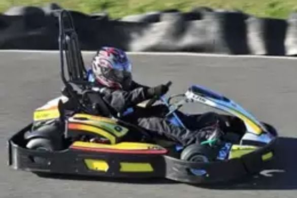 30 Minute Junior Karting Session at Knockhill (Ages 8-15) Driving Experience 1