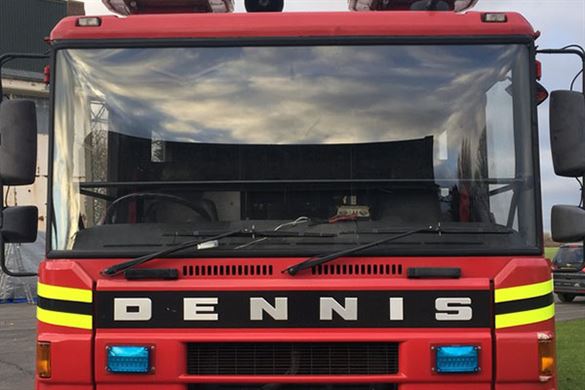 Dennis Sabre XL Fire Engine Driving Experience Experience from drivingexperience.com