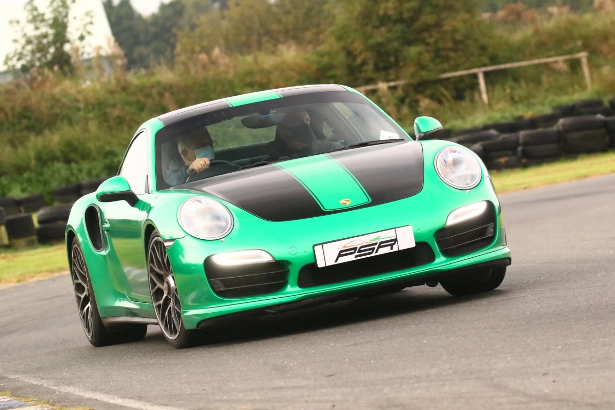 Drive a Porsche 911 Turbo Driving Experience 1