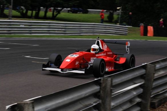 Formula Renault Thrill Driving Experience 1