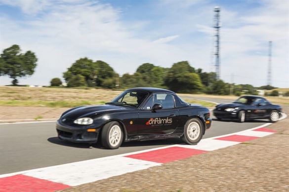 Mazda MX5 Gold Drifting Experience Experience from drivingexperience.com