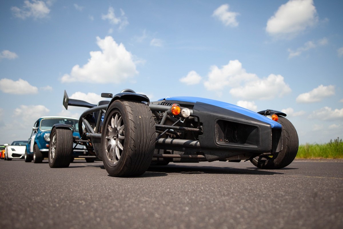 Platinum Supercar Driving Blast - 4 Cars Driving Experience 1