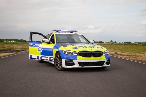 Police Interceptor Experience from drivingexperience.com