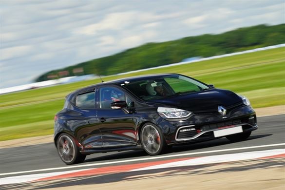 Renaultsport Clio Trophy 220 Track Day Car Hire Driving Experience 1