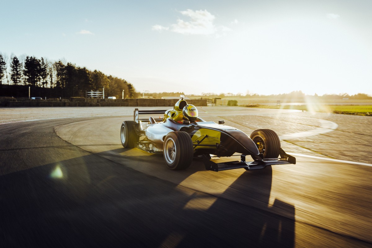 Go on a a 14 Lap Formula F1000 Single Seater Driving Experience